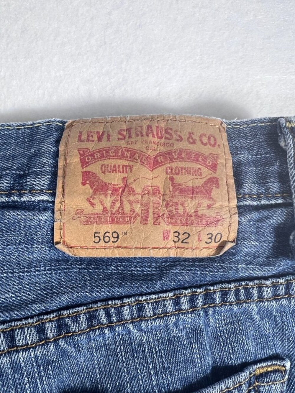 Levi's 569 Loose Straight Jeans Men's 32x30 Medium Wash Blue Denim Red Tab - Picture 6 of 11